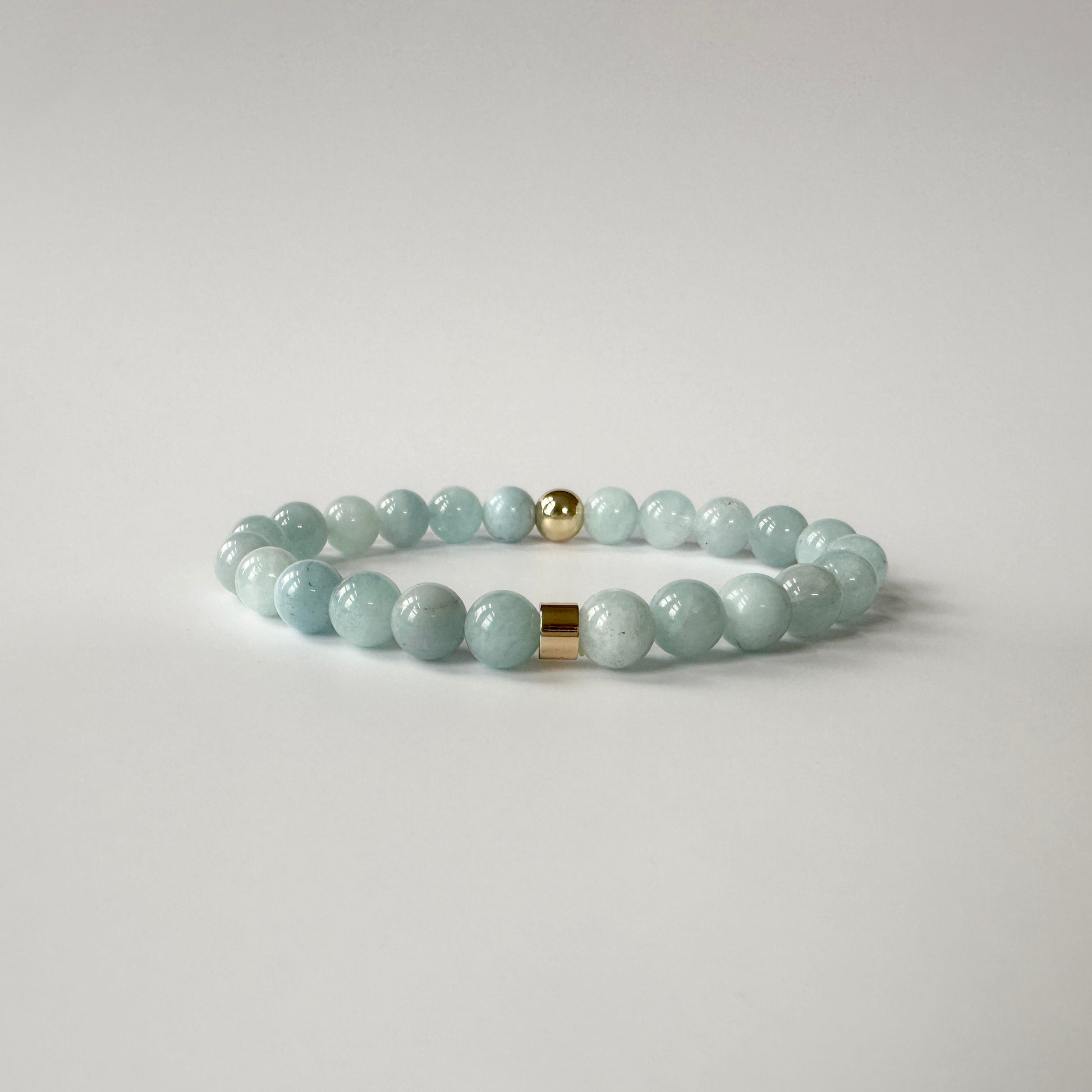 Exquisite Natural Aquamarine Bracelet with a soothing blue hue, symbolizing clarity, courage, and serenity.